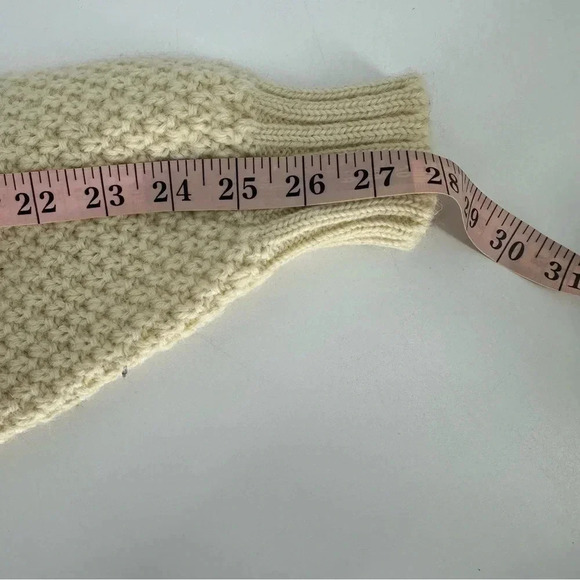 Bitching and Junkfood London rare vintage Aran sweater with fur shoulder fringe - Picture 7 of 8